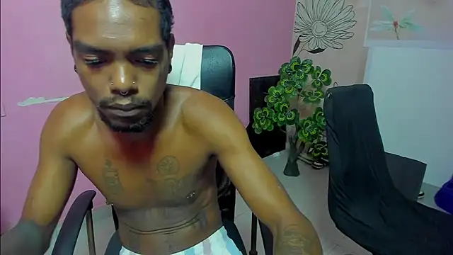 Snapshot of bigblackhotx1 chatting on 02-27-26, 10:15 bigblackhotx1 online show from 02-27-26, 10:15