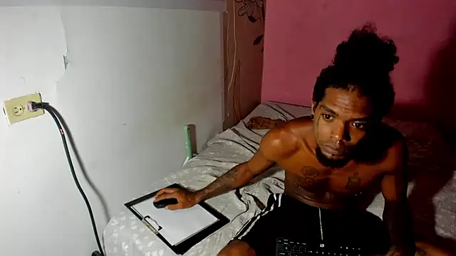 bigblackhotx1 online show from 05-25-26, 10:25