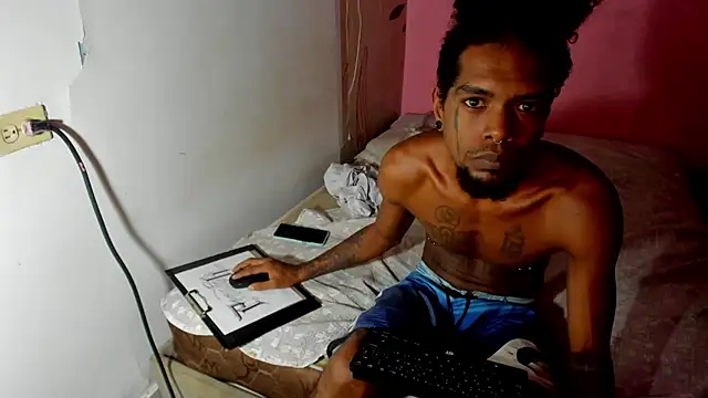 bigblackhotx1 online show from 05-29-26, 10:21