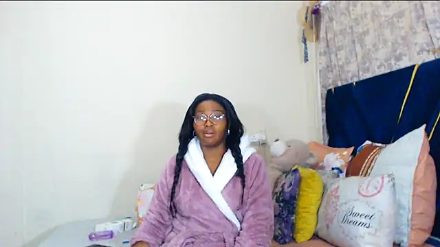 Snapshot of veronica1xxx chatting on 06-10-26, 08:10 veronica1xxx online show from 06-10-26, 08:10
