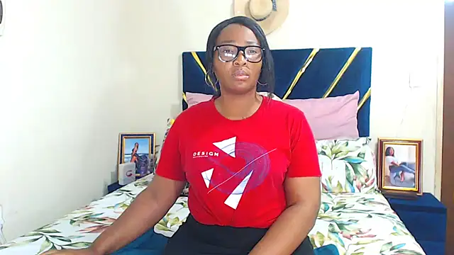 veronica1xxx online show from 09-30-25, 06:25