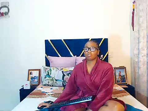 veronica1xxx online show from 03-08-26, 07:50