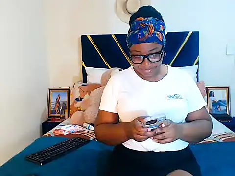 veronica1xxx online show from 02-06-26, 08:16