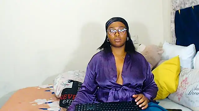 Snapshot of veronica1xxx chatting on 04-21-26, 01:42 veronica1xxx online show from 04-21-26, 01:42