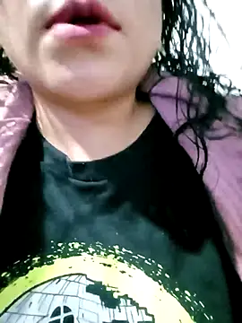 Snapshot of Kasandra02 chatting on 03-05-25, 04:34 Kasandra02 online show from 03-05-25, 04:34