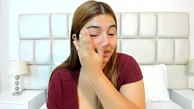 Snapshot of CortanaAdamss chatting on 09-12-25, 11:10 CortanaAdamss online show from 09-12-25, 11:10