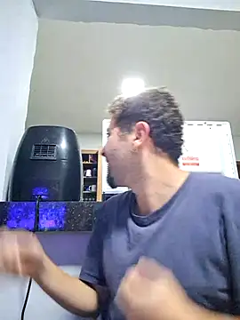 Snapshot of Marcosninfo_ chatting on 06-19-26, 10:47 Marcosninfo online show from 06-19-26, 10:47