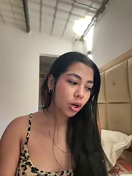 Snapshot of darsha_90 chatting on 06-20-26, 02:27 darsha 90 online show from 06-20-26, 02:27