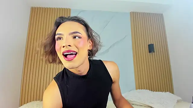 Snapshot of miss_Ari chatting on 12-20-24, 06:56 miss Ari online show from 12-20-24, 06:56