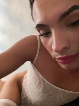 Snapshot of miss_Ari chatting on 01-01-25, 04:50 miss Ari online show from 01-01-25, 04:50