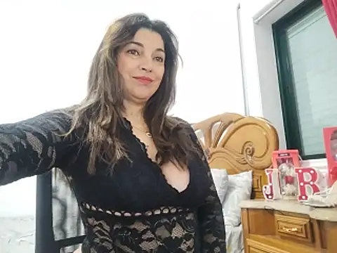 Snapshot of Julie_Boronat26 chatting on 06-04-26, 09:47 Julie Boronat26 online show from 06-04-26, 09:47