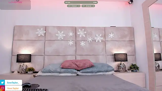 Eevee Taylor online show from 12-16-25, 03:00