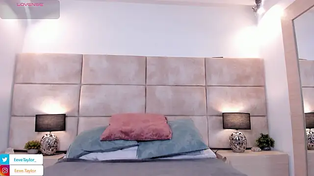 Eevee Taylor online show from 02-28-26, 03:39