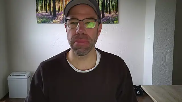 Harry Boldt online show from 10-14-25, 07:20