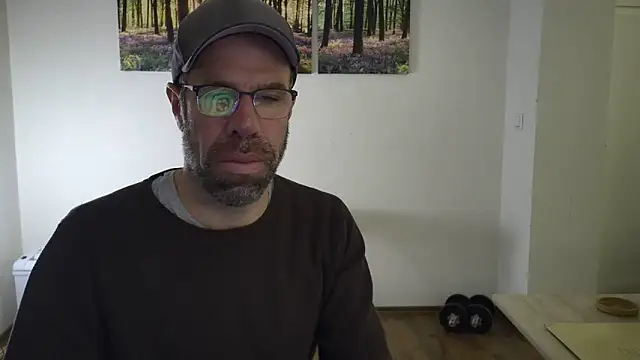 Harry Boldt online show from 10-22-25, 05:01