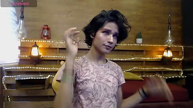 Snapshot of andy_staar chatting on 11-07-25, 06:56 andy staar online show from 11-07-25, 06:56