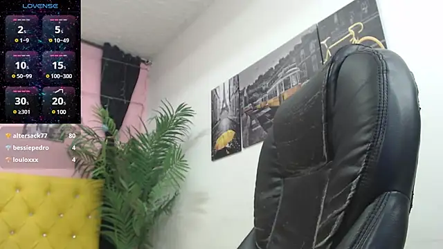 Snapshot of candiapole chatting on 03-15-25, 03:48 candiapole online show from 03-15-25, 03:48