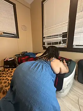 tillymarie34 online show from 06-05-26, 03:44