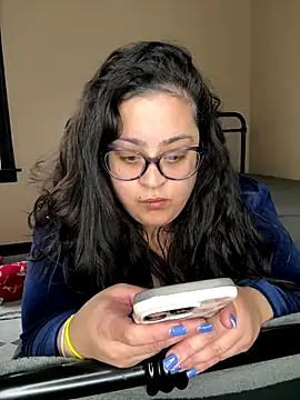 tillymarie34 online show from 11-18-25, 06:00