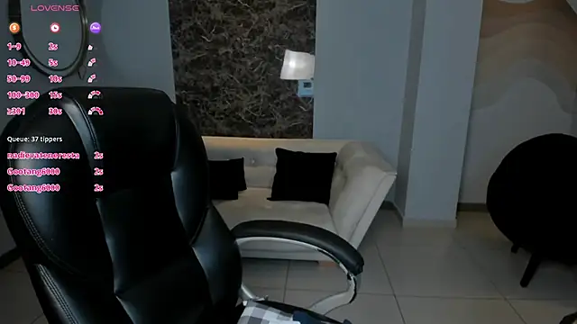 Snapshot of StacyWoods chatting on 01-23-25, 04:37 StacyWoods online show from 01-23-25, 04:37