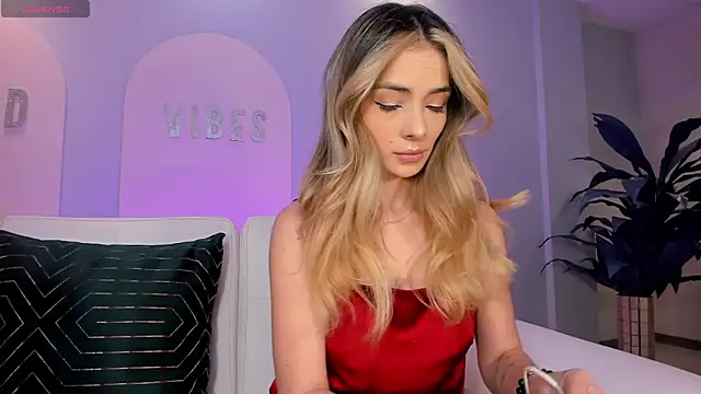 StacyWoods online show from 04-30-26, 11:50