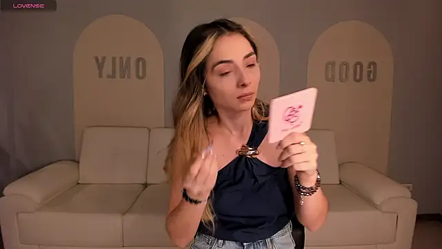 StacyWoods online show from 07-22-26, 11:45
