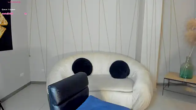 Snapshot of StacyWoods chatting on 03-06-25, 04:49 StacyWoods online show from 03-06-25, 04:49
