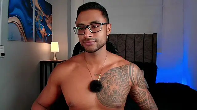 LiamGarcia1 online show from 04-11-26, 10:57