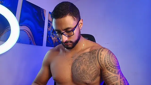 LiamGarcia1 online show from 03-09-26, 03:26