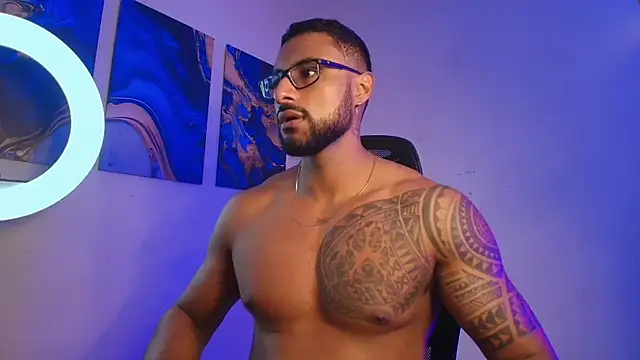 LiamGarcia1 online show from 03-10-26, 03:27