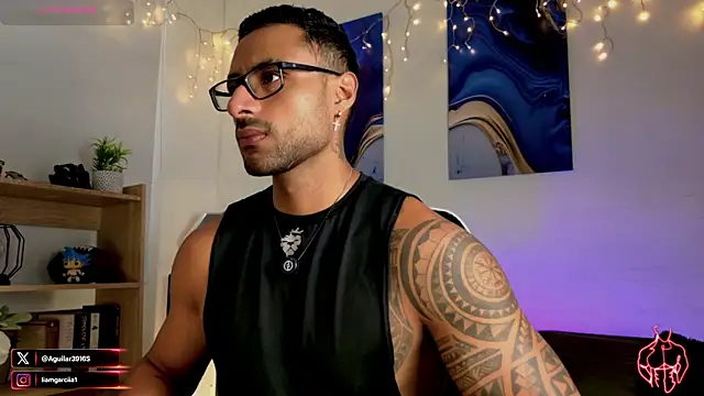 Snapshot of LiamGarcia1 chatting on 07-21-26, 04:30 LiamGarcia1 online show from 07-21-26, 04:30