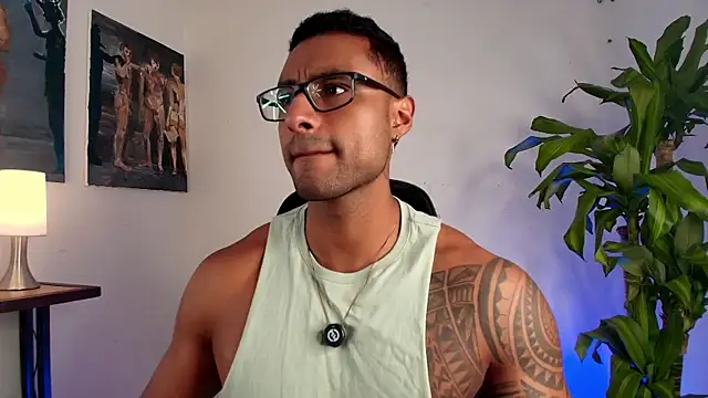 LiamGarcia1 online show from 04-06-26, 02:18