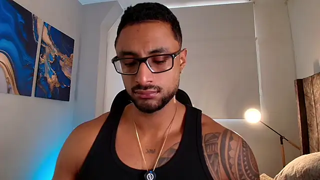 Snapshot of LiamGarcia1 chatting on 04-27-26, 03:10 LiamGarcia1 online show from 04-27-26, 03:10