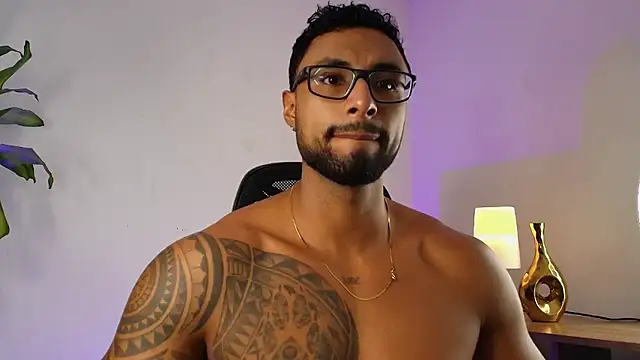 LiamGarcia1 online show from 01-13-26, 01:42