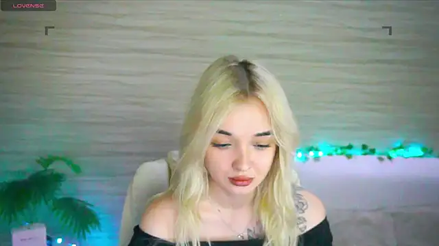 Ashley S online show from 10-25-25, 10:32