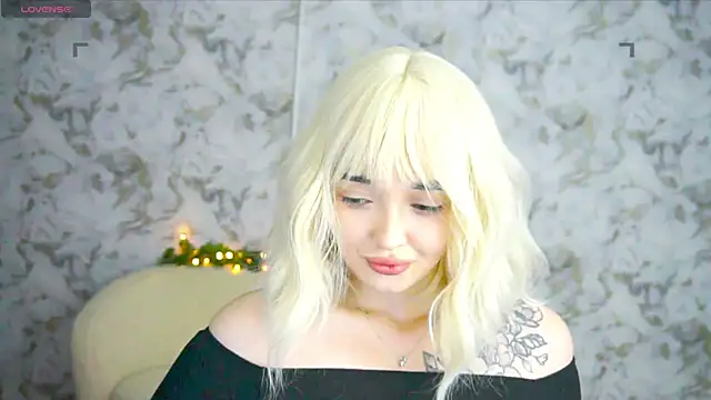 Ashley S online show from 05-25-26, 10:19