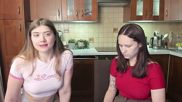 HotCaramellsTV online show from 07-22-26, 07:43