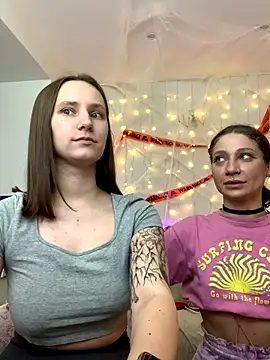 HotCaramellsTV online show from 10-26-25, 12:38