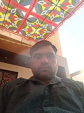 Snapshot of pintuS40 chatting on 05-24-26, 02:11 pintuS40 online show from 05-24-26, 02:11