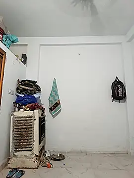 Snapshot of pintuS40 chatting on 04-21-26, 10:27 pintuS40 online show from 04-21-26, 10:27