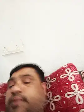 Snapshot of pintuS40 chatting on 02-08-26, 04:48 pintuS40 online show from 02-08-26, 04:48