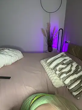 Nina LiveXXX online show from 04-08-26, 05:47