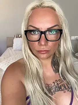 Nina LiveXXX online show from 03-29-26, 10:50