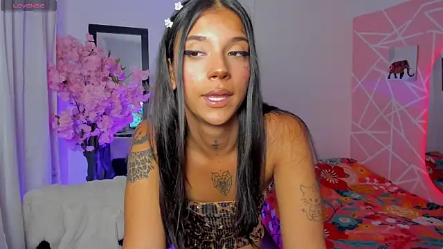 CoralRigan online show from 10-27-25, 02:34