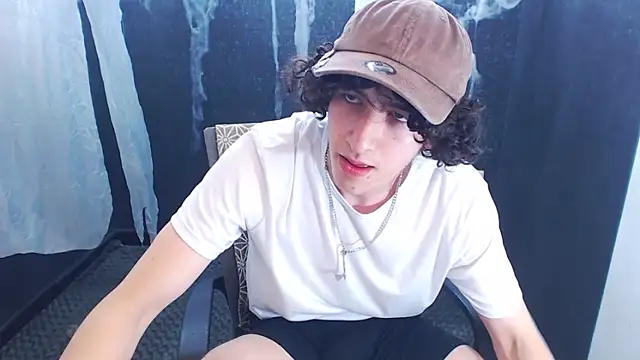 Kerverr  online show from 10-31-25, 02:57