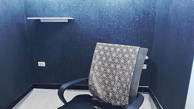 Kerverr  online show from 01-12-26, 01:56