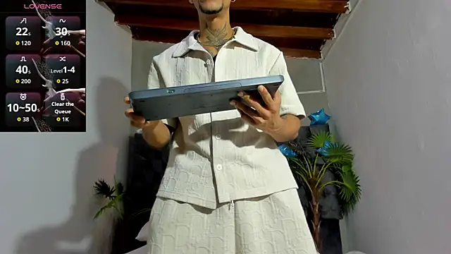 Salomon koude online show from 07-25-26, 04:13