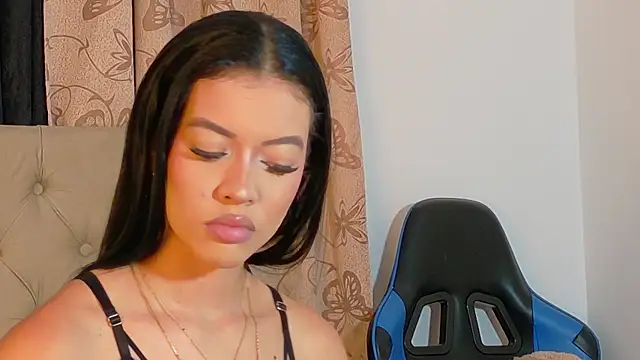 GeorginaHills online show from 11-03-25, 09:18