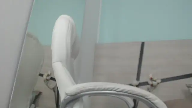 sussy leon online show from 02-25-25, 06:44