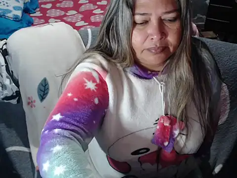 Snapshot of CANDYSWEET51 chatting on 06-12-26, 12:14 CANDYSWEET51 online show from 06-12-26, 12:14